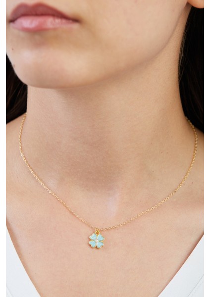 Sedef Görünümlü Yonca Model Gold Kolye modelleri