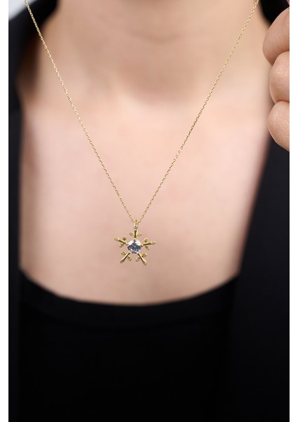 925 Ayar Gümüş Zirkon Taşlı Kar Tanesi Kolye fırsatları