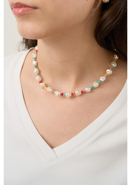 Kadın Renkli Taşlı Kolye