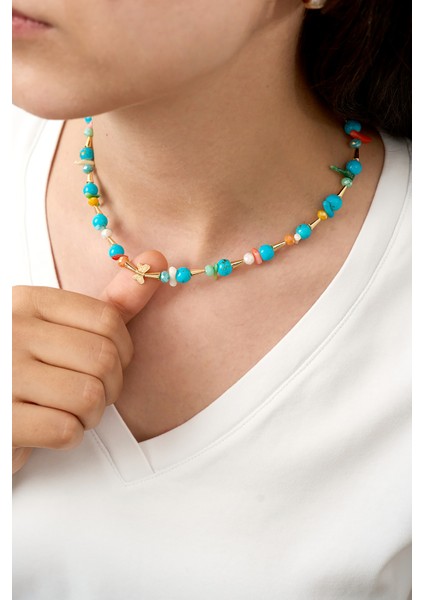 Kadın Kelebek Detaylı Renkli Taşlı Kolye