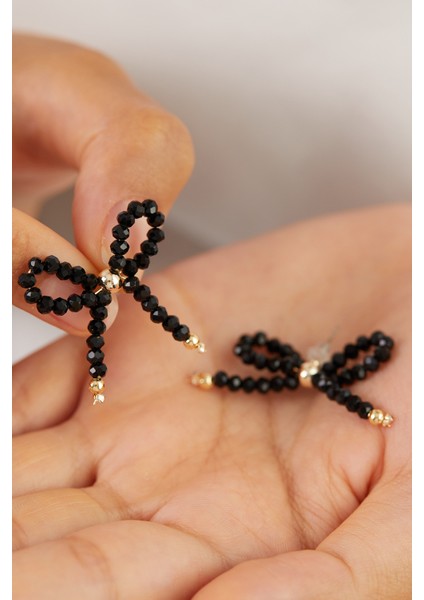 Fiyonk Model Siyah Taşlı Küpe modelleri