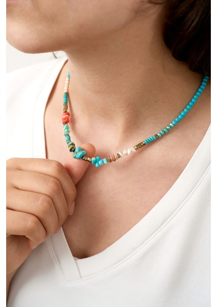 Kadın Renkli Taşlı Kolye