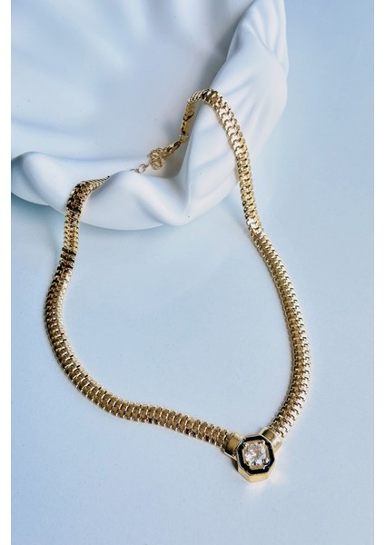 Kadın Leyla Serenay Gold Kolye