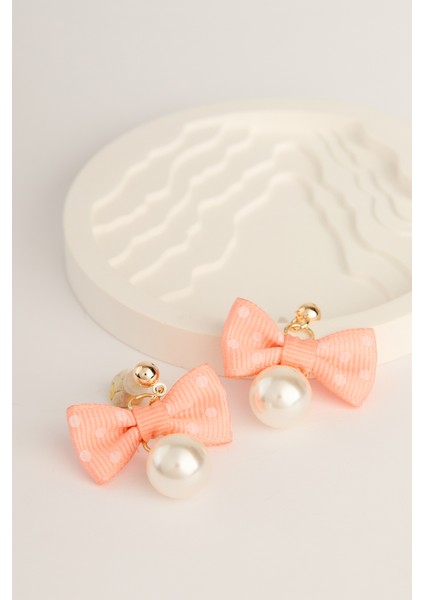 Fiyonk Model Inci Detaylı Gold Küpe modelleri