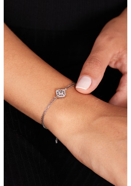 925 Ayar Gümüş Tek Taşlı Kare Model Zarif Bileklik modelleri