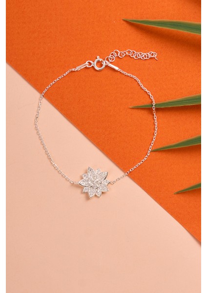 925 Ayar Gümüş Modern Lotus Bileklik ELKAB92306