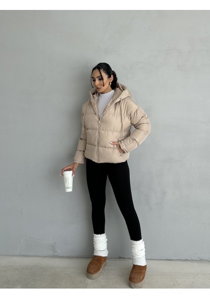 Yakası Bağcıklı Puffer Şişme Mont modelleri