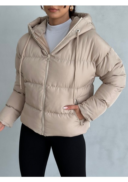 Yakası Bağcıklı Puffer Şişme Mont fırsatları