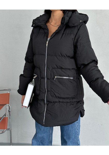 Gümüş Detaylı Kapüşonlu Uzun Şişme Mont fırsatları