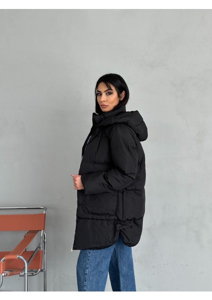 Gümüş Detaylı Kapüşonlu Uzun Şişme Mont indirimleri