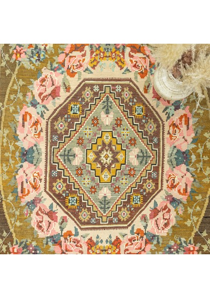 Liber Geometrik Tasarımlı Karabağ Kilim 233x355 cm modelleri