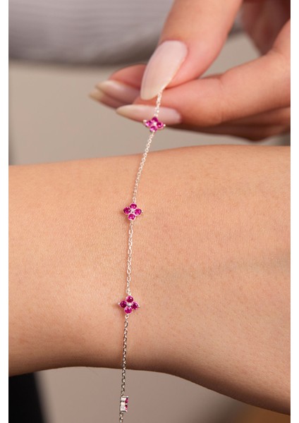 925 Ayar Gümüş Pembe Taşlı Minimal Bileklik fiyatları