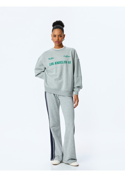 Bisiklet Yaka Pamuk Karışımlı Işlemeli Dikiş Detaylı Oversize Sweatshirt