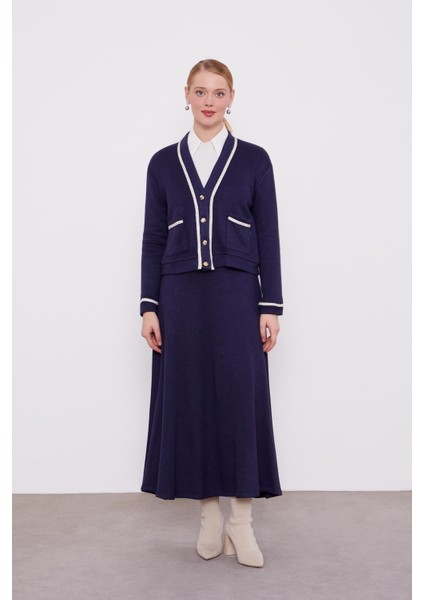 Lacivert İnci Şeritli Etekli Takım fiyatları