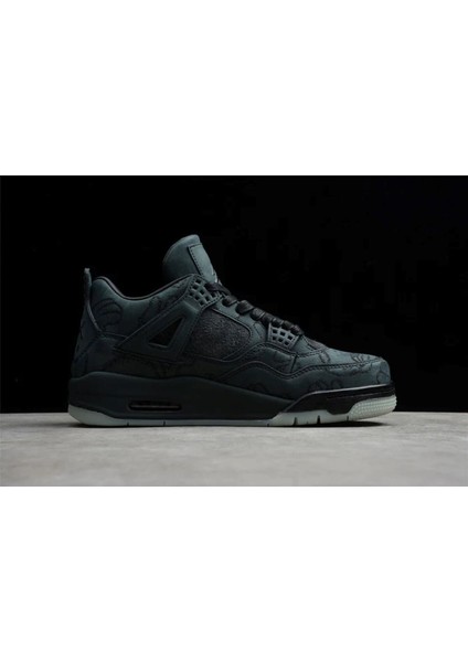Aj R4 Kaws "specıal Edıtıon"
