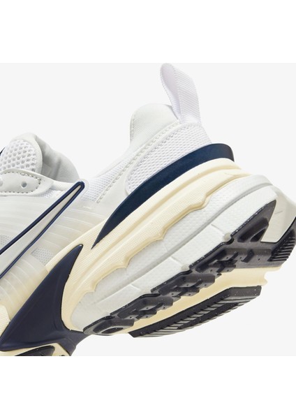 Nıke V2K Run Beyaz Spor Ayakkabı FD0736-102 indirimleri