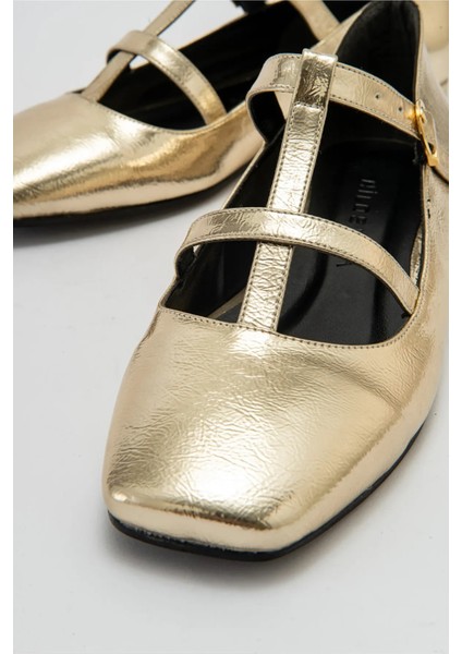 Kadın FSTA Altın Metalik Tokalı Babet fırsatları