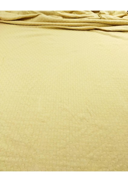 Sütlü Kahve Renkte Kendinden Desenli Örme (En 160 cm x Boy 235 Cm)