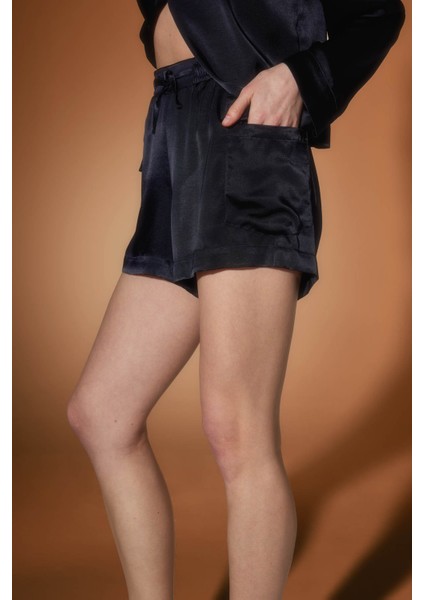 Kadın Vegan Dokuma Cep Detaylı Bağcıklı Şort
