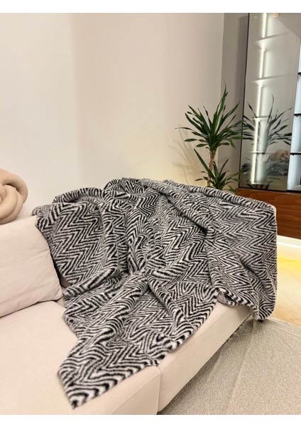 Peluş Örtü Kaymaz Koltuk Örtüsü Çizgi Desenli Koltuk Örtüsü 200 x 75 cm