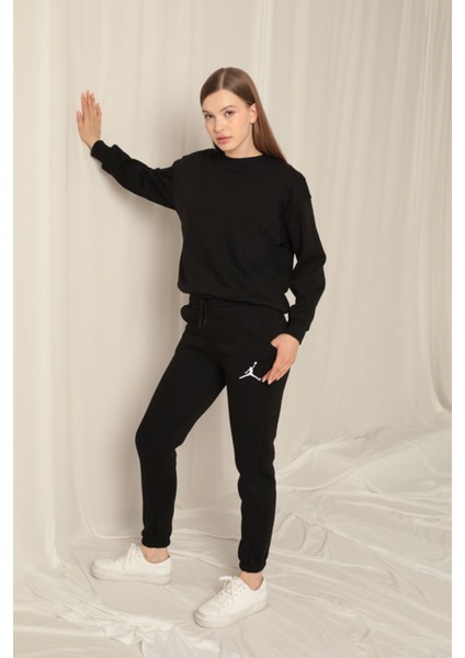 Üç Iplik Kadın Paçası Beli Lastikli Nakışlı Siyah Eşofman modelleri