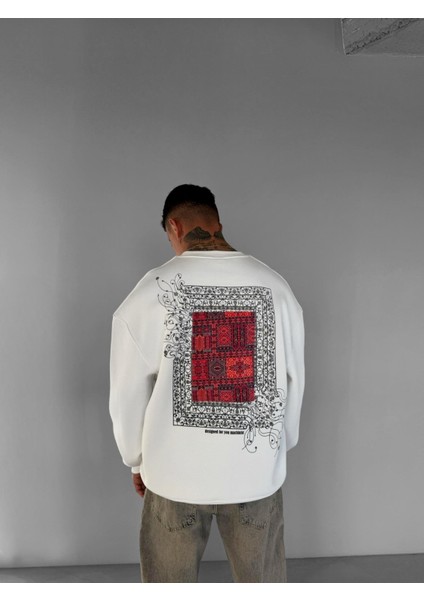 Erkek Oversize Desen Yamalı Sweatshirt Ekru fırsatları