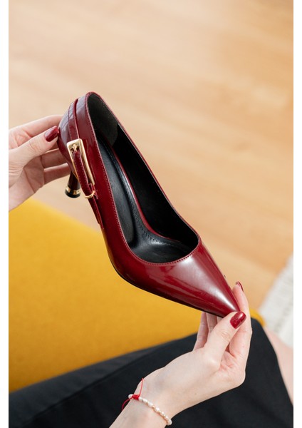 Bentlev Bordo Rugan Yanı Tokalı (8 Cm) Sivri Burun Topuklu Ayakkabı fiyatları
