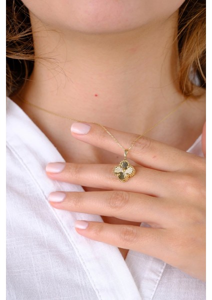 14 Ayar Altın Yonca Kolye Ucu fırsatları