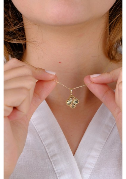 14 Ayar Altın Yonca Kolye Ucu indirimleri