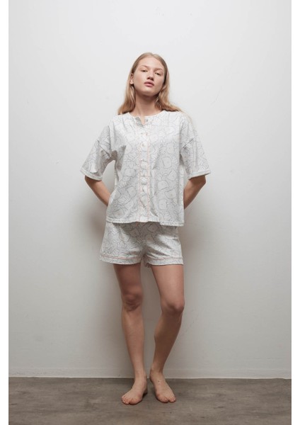 Kadın Pamuklu Kısa Kollu Gömlek Şortlu Pijama Takımı