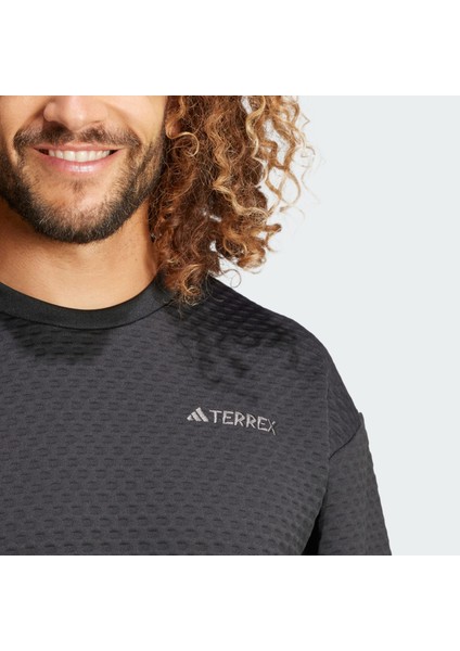 TERREX IX3941 Terrex Xploric Crewneck Sweater fırsatları