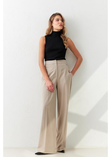 Bej Bel Detaylı Rahat Kesim Pantolon indirimleri