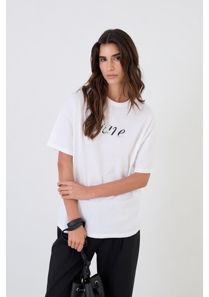 Ekru Baskı Detaylı Kısa Kollu T-Shirt