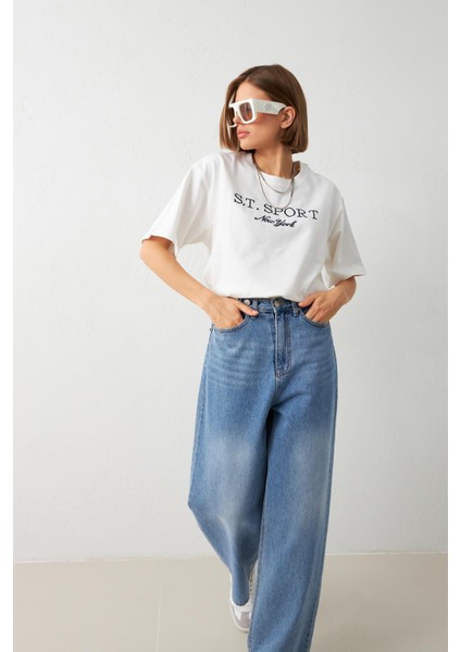 Açık Mavi Belde Düğme Detaylı Kot Pantolon modelleri