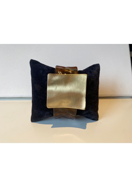 Kemik Kare Gold Detayli Kelepçe Bileklik