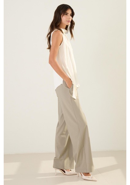 Ekru Kolsuz Asimetrik , Balıkçı Yaka Şal Detaylı Triko fırsatları