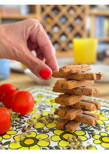 Glutensiz Domatesli ve Kekikli Çubuk