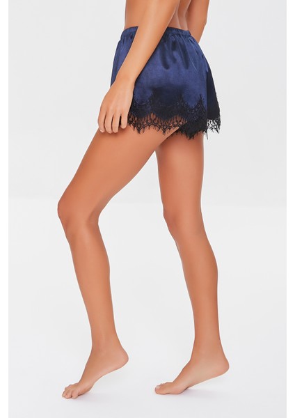 Dantel Detaylı Şort indirimleri