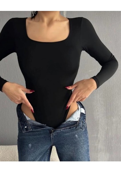 Kadın Kare Yaka Alttan Çıtçıtlı Body Bluz