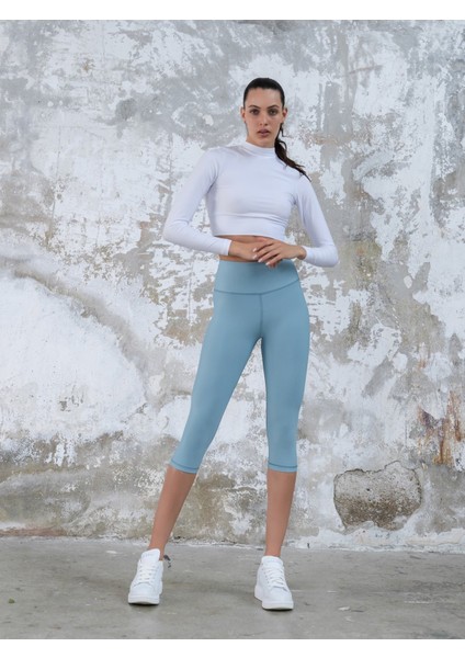 Uzun Kollu Sırtı Pencere Detaylı Spor Crop Tişört fırsatları