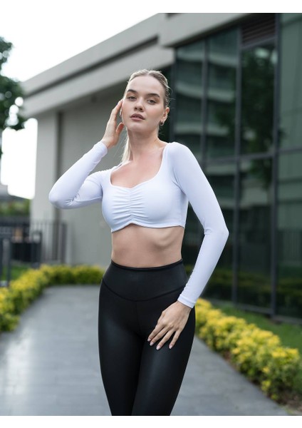 Önü Büzgülü Spor Crop Tişört