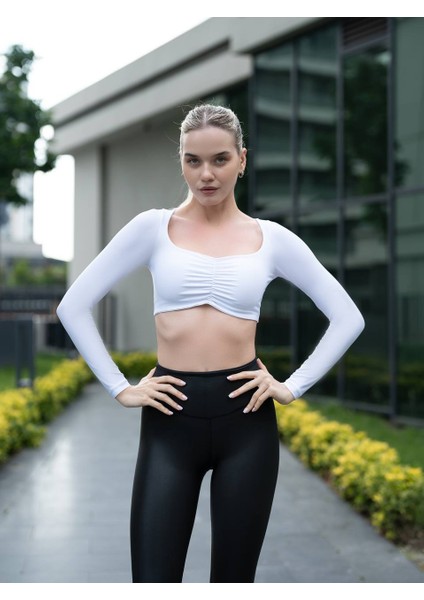 Önü Büzgülü Spor Crop Tişört modelleri