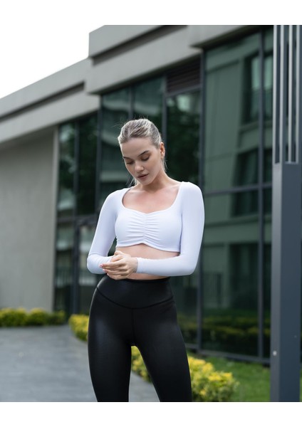 Önü Büzgülü Spor Crop Tişört indirimleri