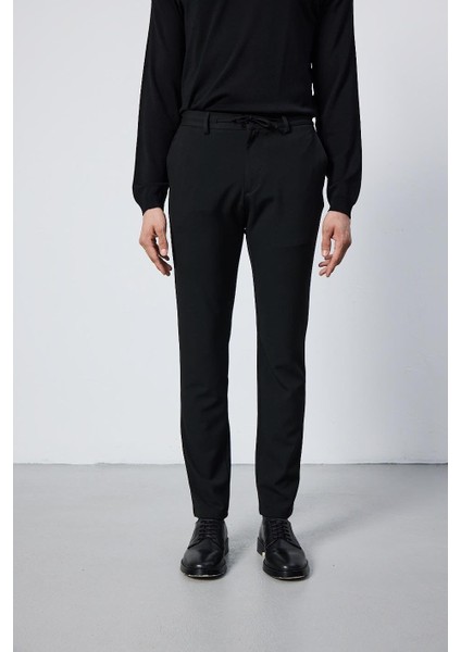 Erkek Slim Fit Beli Lastikli Ipli Fermuarlı Likralı Rahat Siyah Jogger Pantolon