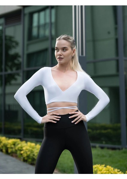 Beli Bağlamalı V Yaka Dekolteli Spor Crop Tişört indirimleri