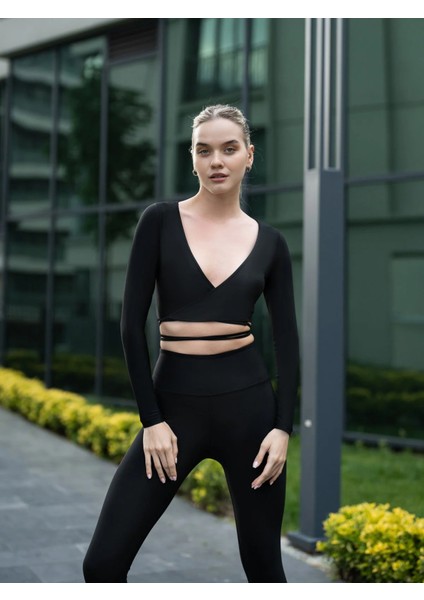 Beli Bağlamalı V Yaka Dekolteli Spor Crop Tişört modelleri
