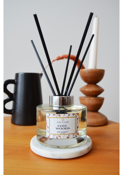 Sum Studıo Cosy Woods - Sıcacık Ahşap Çubuklu Oda Kokusu 150 ml