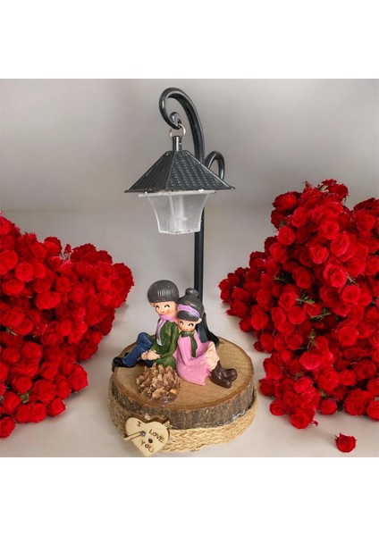 Romantik Sevgili Figürlü Dekoratif Lamba fırsatları