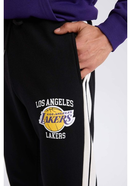 NBA Los Angeles Lakers Sporcu Kalın Jogger Eşofman Altı Standart Fit Cepli Beli Bağcıklı D8491AX25SP