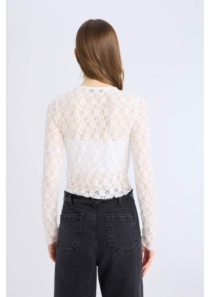 Fitted Dar Kesim Bisiklet Yaka Dantel Uzun Kollu Beyaz Bluz E4930AX25SP fırsatları